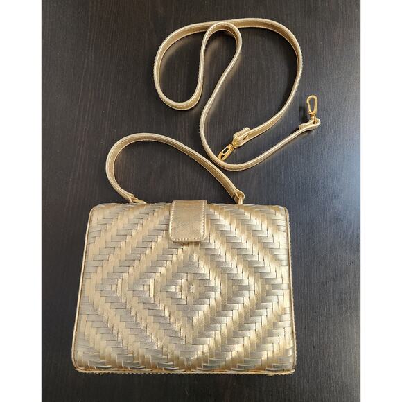 Gold Coast Gold/Metalic Woven Leather Design - Picture 4 of 10